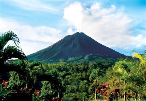 Pin by Marco Smith on R&R | Volcano, Costa rica travel, Volcano types