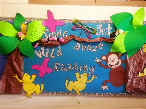 Wild About Reading - Jungle theme bulletin board | Kids crafts free ...