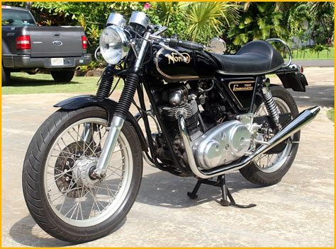 72 Norton Commando | Classic motorcycles, Norton commando, Norton cafe racer