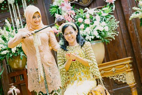 PROSESI ADAT SUNDA | Weddingku.com