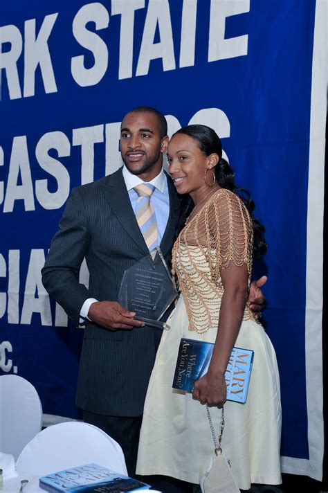 Tyree Accepts "New Yorkers of the Year Award" on Behalf of NY Giants