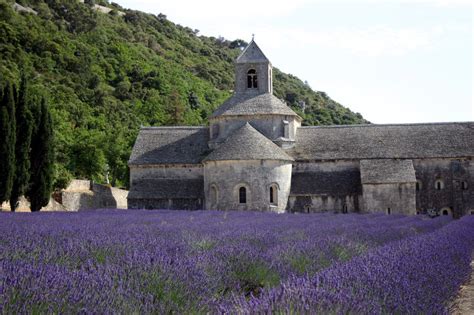 Les Bories & Spa, Luxury Hotel in Gordes-en-Provence, France | Small ...