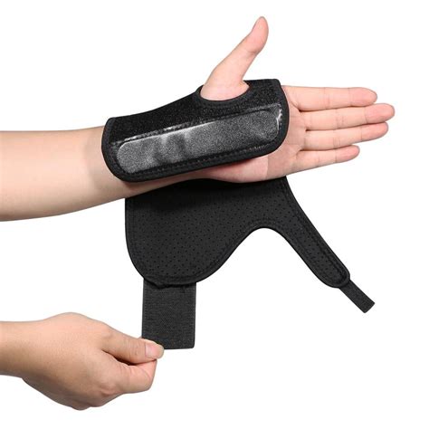 Ejoyous Wrist Brace Splint Support Left Right Hand Carpal Syndrome Support Recovery BLK,Wrist ...