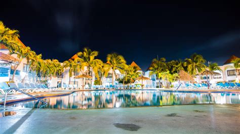 Courtyard Aruba Resort (Palm Beach, Aruba) ️ inkl. Flug buchen