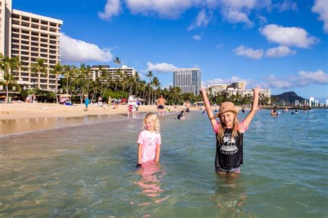 11 of the Best things to do in Waikiki with kids (+ eat & stay)