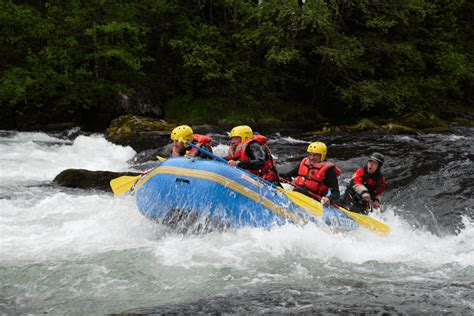 Rafting Guides | Colorado Rafting Company