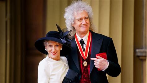 Brian May, of rock group Queen, knighted by King Charles III | wltx.com