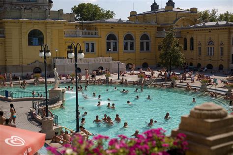 Szechenyi Bath - Baths Budapest