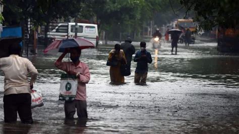 Rainfall ceases in Chennai, IMD says Tamil Nadu to get more showers ...