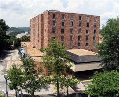 Display Location: West Paces Ferry Hospital - Urban Exploration Resource