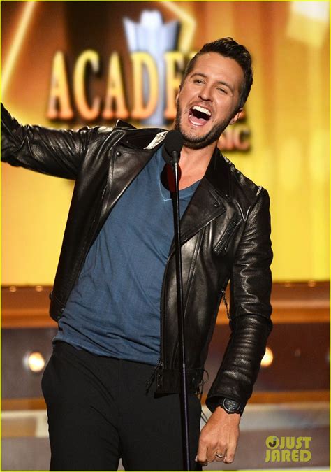 Luke Bryan Makes Us Want to 'Play It Again' at ACM Awards 2014! (Video): Photo 3085997 | Photos ...