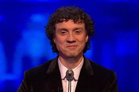 The Chase's Darragh Ennis leads tributes after contestant dies ...