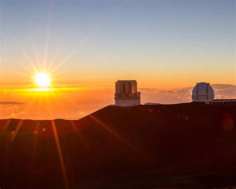 How to Summit Mauna Kea: Spaced out on the Big Island - Adventure Family Travel - Wandering Wagars