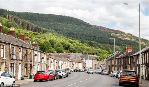 Treorchy in Wales is crowned Britain's Best High Street | Daily Mail Online