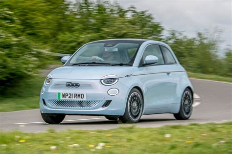 Fiat 500 Electric Review 2022 | heycar