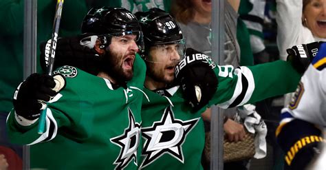 Dallas Stars Fan Sits Alone Outside Arena During Storm for Playoffs ...