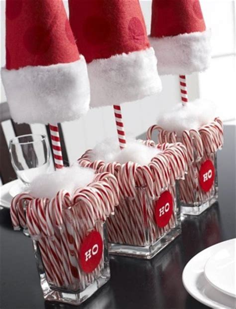 23 Candy Cane Christmas Decor Ideas For Your Home - Feed Inspiration