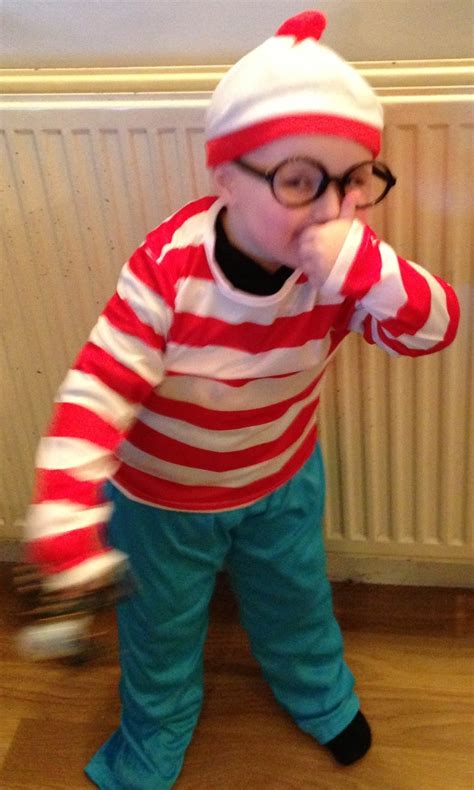 Where's Wally Costume - Review - ChelseaMamma