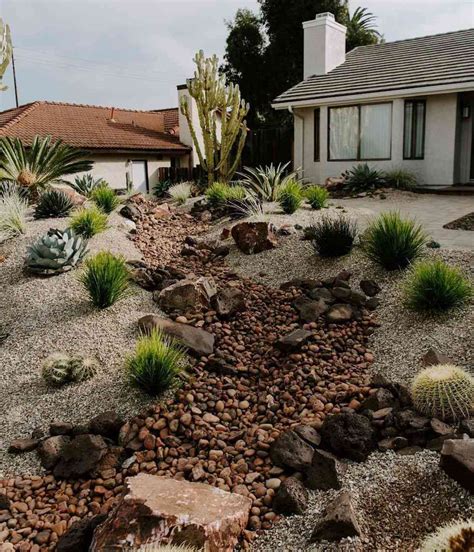 19 Desert Landscaping Ideas to Try