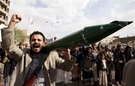 Iran Supplying Houthis With Missiles Again - Iran News Update