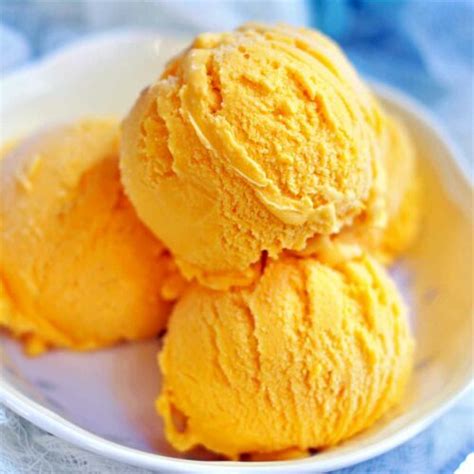 Mango Ice Cream Recipe - Culinary Shades