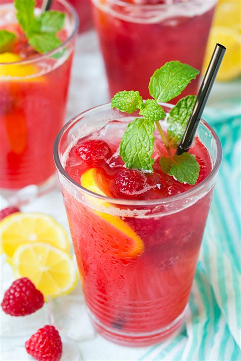 45 Best Nonalcoholic Summer Drinks To Keep Things Subtle, Refreshing and Kid Friendly | Summer ...