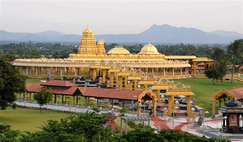 World’s Largest Golden Temple ; Sri Lakshmi Narayani Golden Temple in Vellore - Dharmic Verses