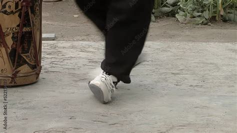 Stockvideo Young Dancer Doing Some Chacarera Steps, Chacarera is an Argentine Folklore Dance ...