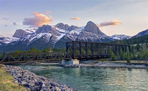 7 amazing Canmore winter hikes you have to do - Wapiti Travel