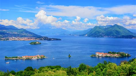 Cruise the Borromean Islands on Lake Maggiore | A&K Villas