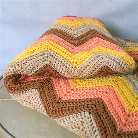 Cozy knit afghan chevron pattern 1970s vintage knitted crochet large ... | Crochet, Knitting ...