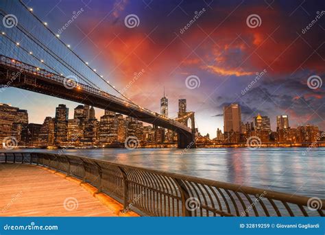 Brooklyn Bridge Park, New York City. Spectacular Sunset View of Stock Image - Image of financial ...