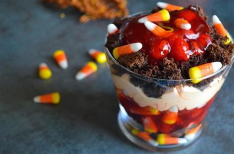 Foodista | Welcome Fall With This Candy Corn Trifle