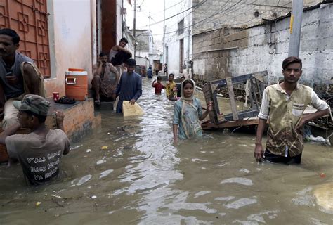 Creating Resilient and Sustainable Communities in Pakistan after ...