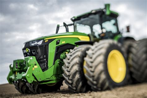 John Deere dévoile ses nouveaux tracteurs 7R et 8R – Machinisme Actualités