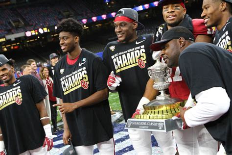 Oklahoma football: Sooners celebrate Sugar Bowl win in trophy ceremony ...