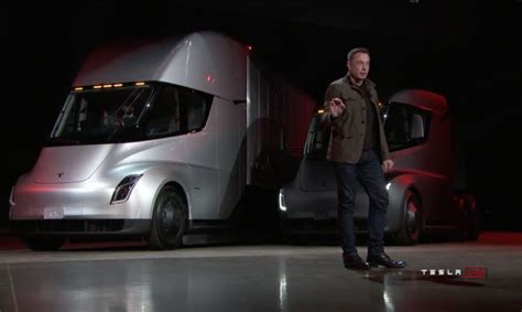 Revolutionary Tesla Semi Truck arrives with a whopping 500-mile driving ...