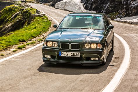 Photoshoot with the iconic BMW E36 M3 GT