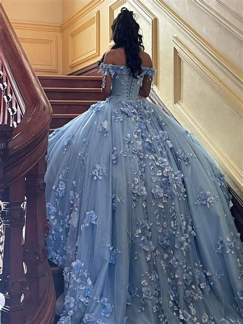 Pin by Isabel Draiman on XV Azul varios | Quince dresses, Light blue quinceanera dresses, Pretty ...
