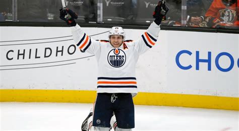 Draisaitl reaches 50-goal and 100-point marks as Oilers down Ducks