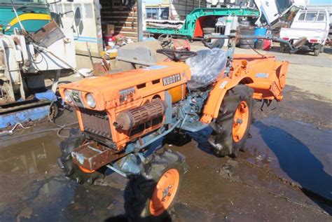 Brand New Kubota DC-70 Tractors for sale | Car Junction Japan