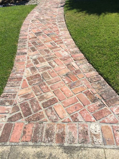 The 25+ best Brick walkway ideas on Pinterest | Brick pathway, Brick sidewalk and Brick walkway diy