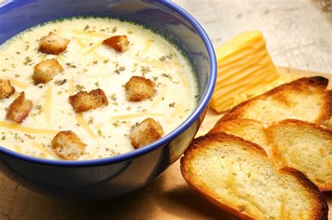 Houston - Cheese soup and bread with cream cheese