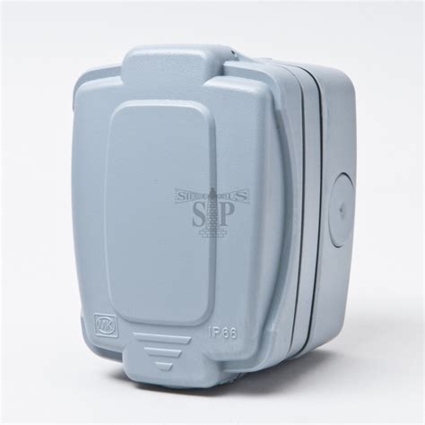 MK 86486 Masterseal Compact 13A IP66 Weatherproof Switch Socket (Grey)