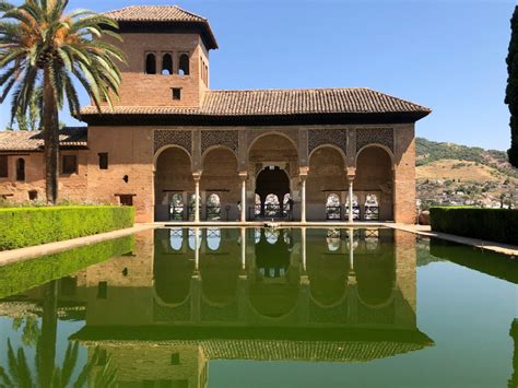 La Alhambra, (no solo) el monumento más visitado en España | Andalucía