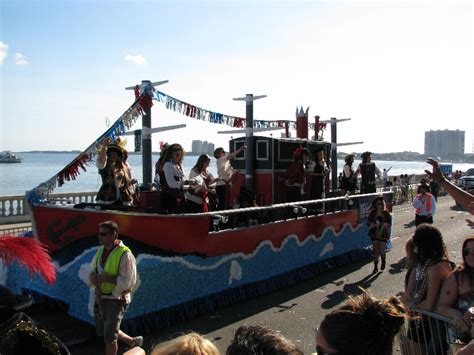 Gasparilla-Parade-of-the-Pirates-Tampa-FL-150