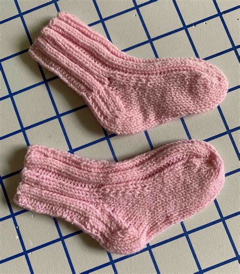 Knitting For Baby, The Free “Perfect Newborn Socks” Pattern – New England's Narrow Road