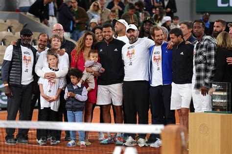 Download Jo-wilfried Tsonga Family And Friends Wallpaper | Wallpapers.com