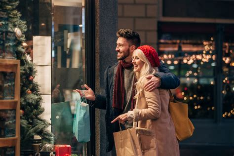 Holiday Shopping Hacks to Help You Save - WeStreet Credit Union ...