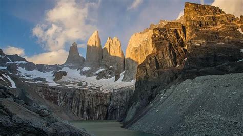 Full-Day Hiking Tour of Base of the Torres del Paine Towers